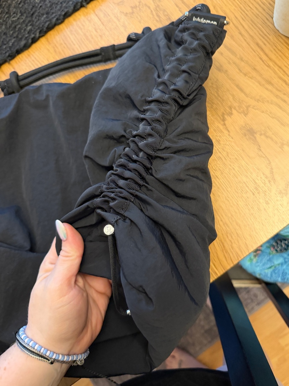 Lululemon Ruched Convertable Tote 16 L - Picture 6 of 9